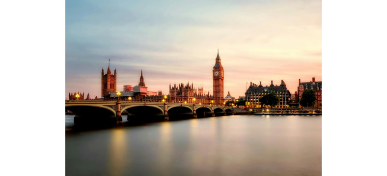 Smart Luxury: How to Score Business Class Flights from..